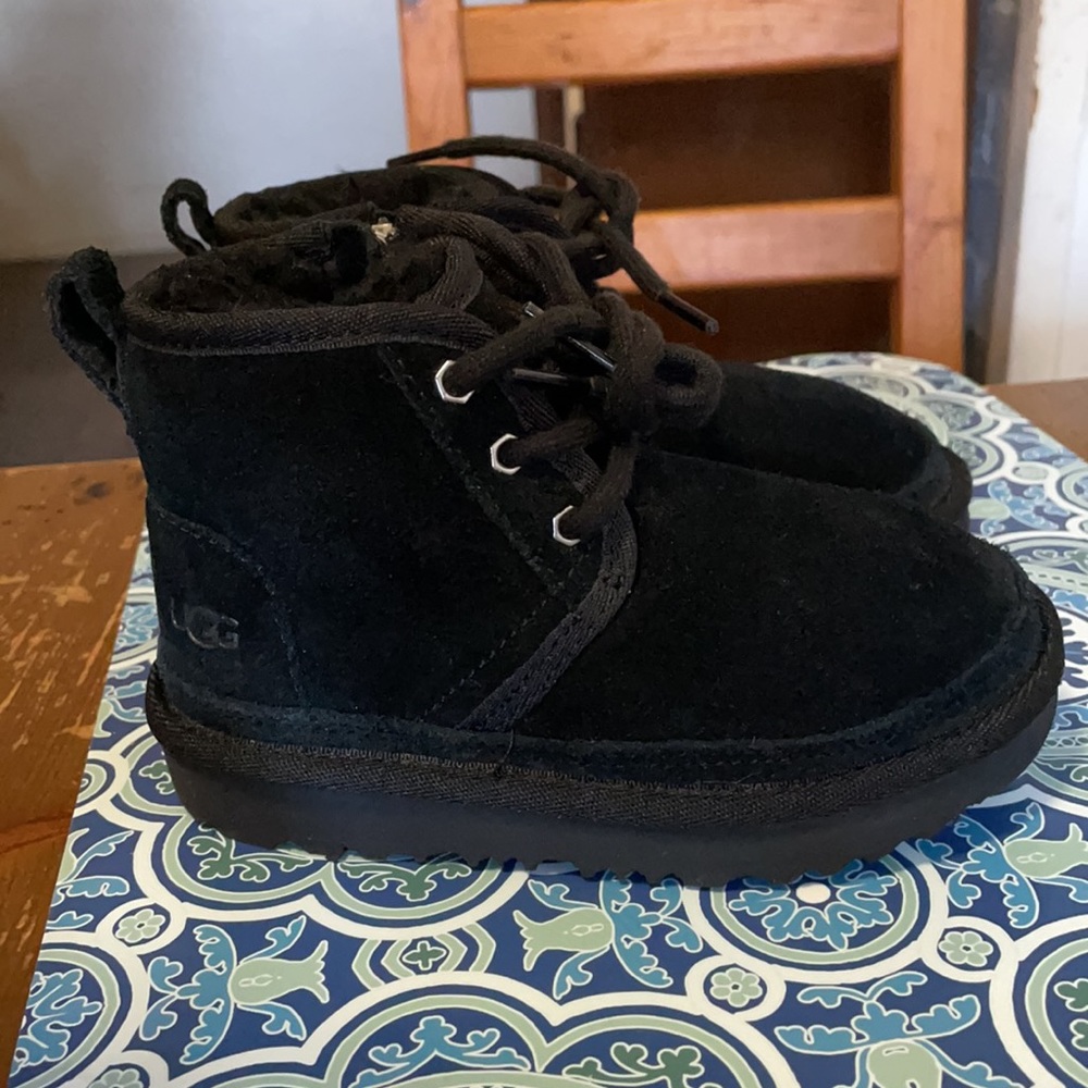 NWOT Neumel II UGG boot - Picture 3 of 7